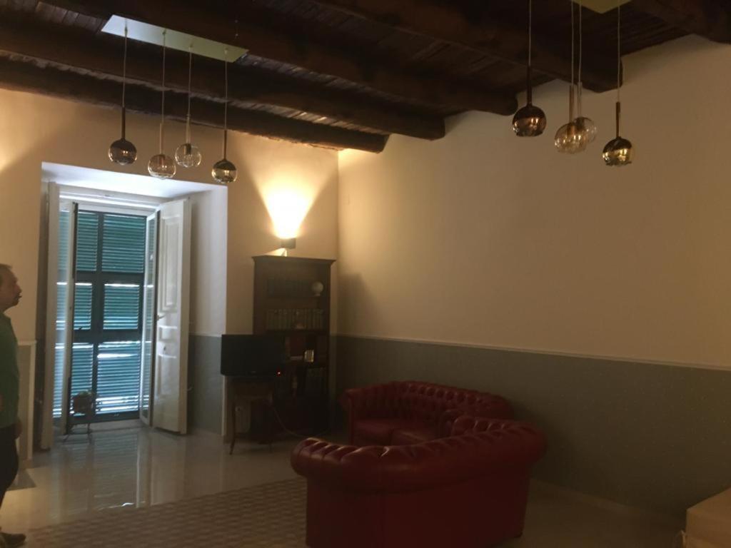 Annie'S Riviera Apartment เนเปิลส์ ภายนอก รูปภาพ